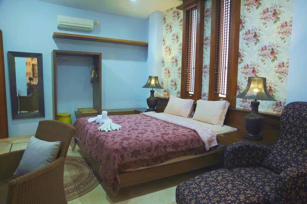 Tegal Panggung Guest House Yogyakarta Exterior foto