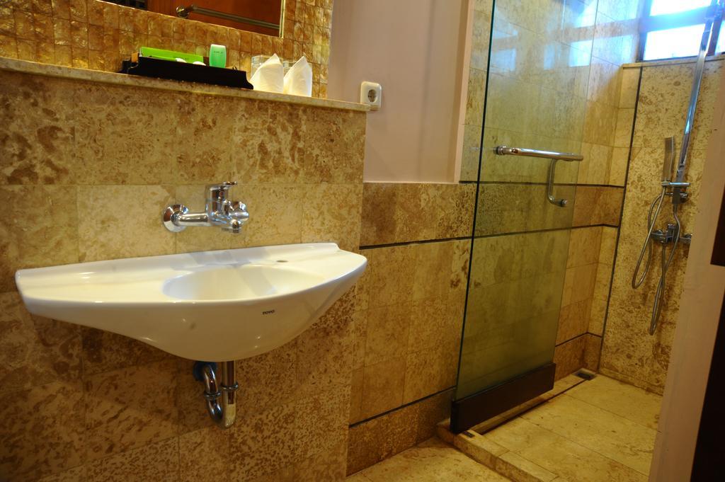 Tegal Panggung Guest House Yogyakarta Exterior foto