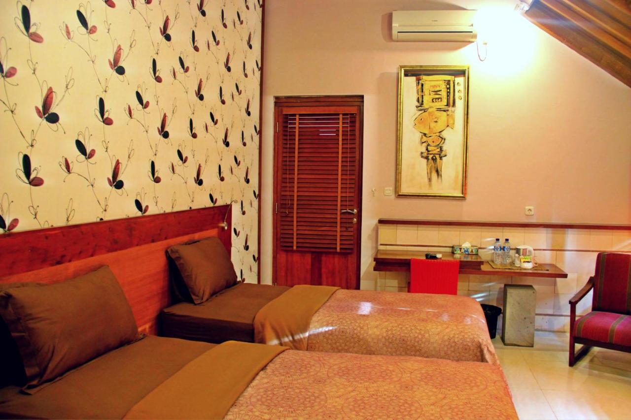 Tegal Panggung Guest House Yogyakarta Exterior foto